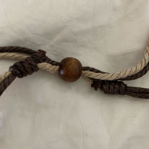 2 Hand Made Hawaïen Necklaces !! - Picture 3 of 7